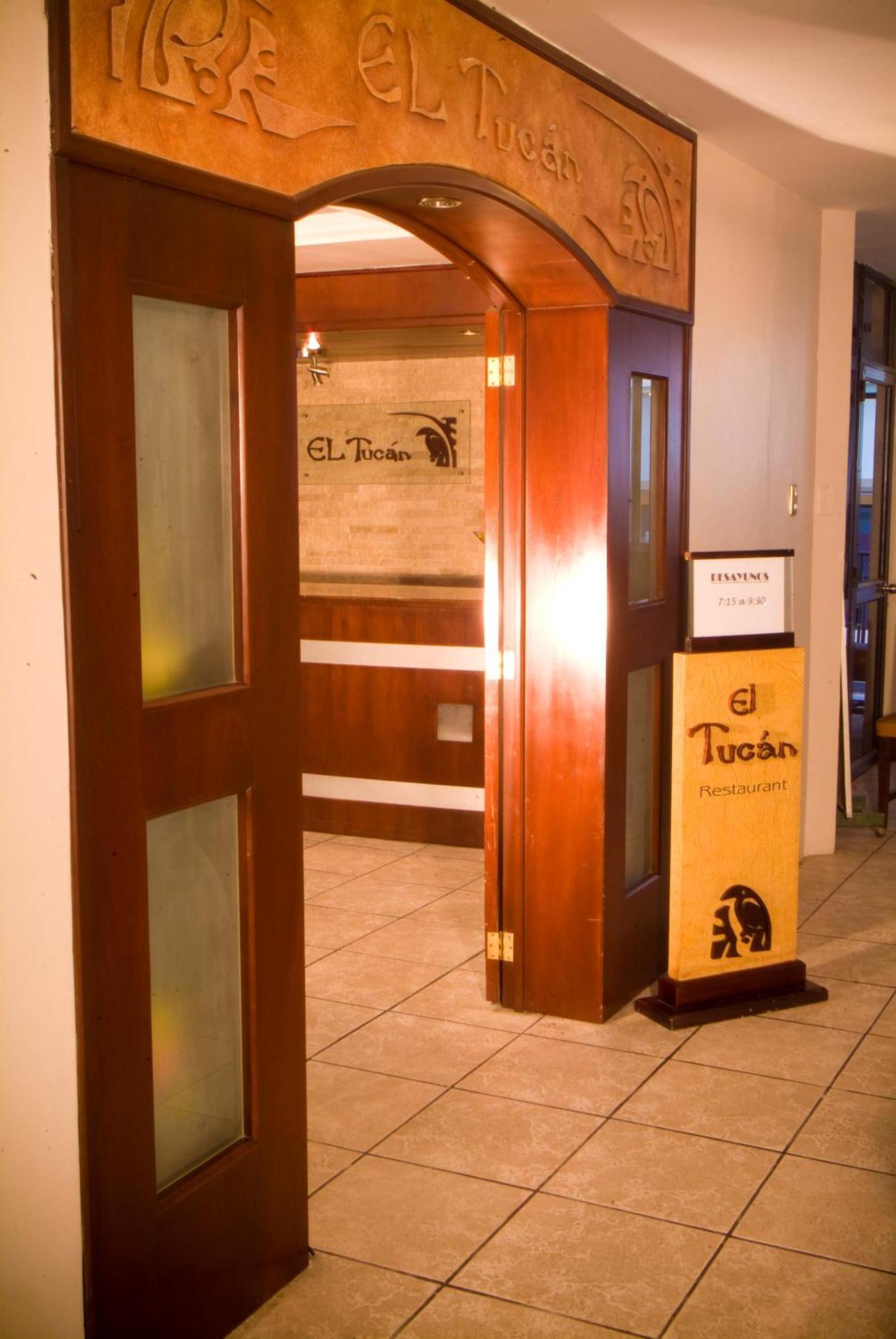 Hotel Podocarpus Loja Exterior foto
